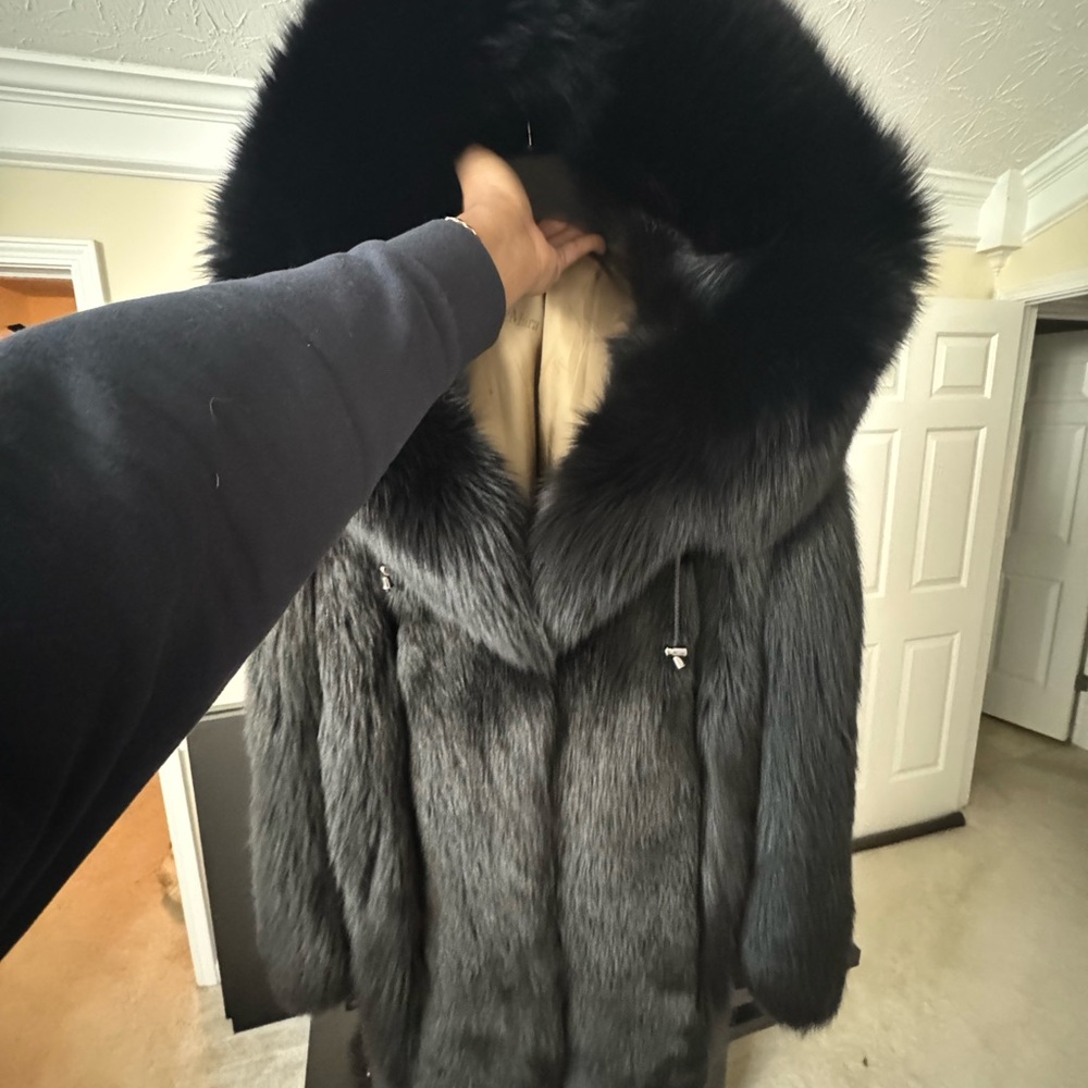 Saga Royal Fox Fur Coat XXL - Picture 2 of 9